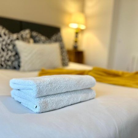 Koala & Tree - Modern 1 Bed Apartment For 4 Guests In The Heart Of Cambridge - Short Lets & Serviced Accommodation Exteriör bild